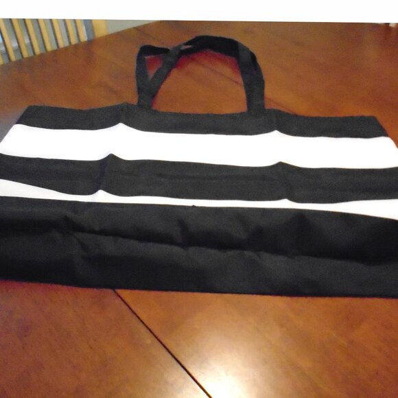 NWOT 💥 KATE SPADE BLACK AND WHITE OVERSIZED CANVAS TOTE BAG 💥 AWESOME! - Picture 3 of 4